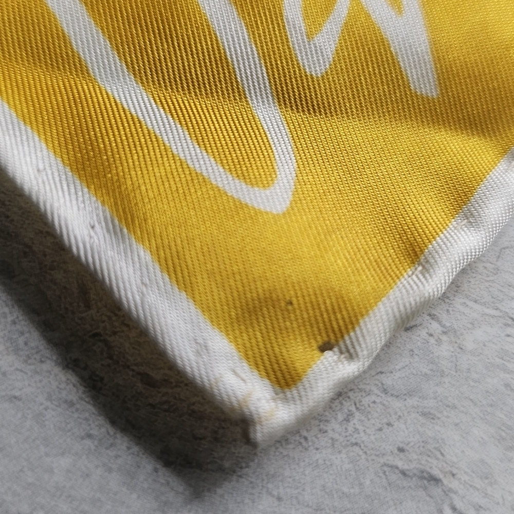 Vera Neumann Scarf - Picture 4 of 4